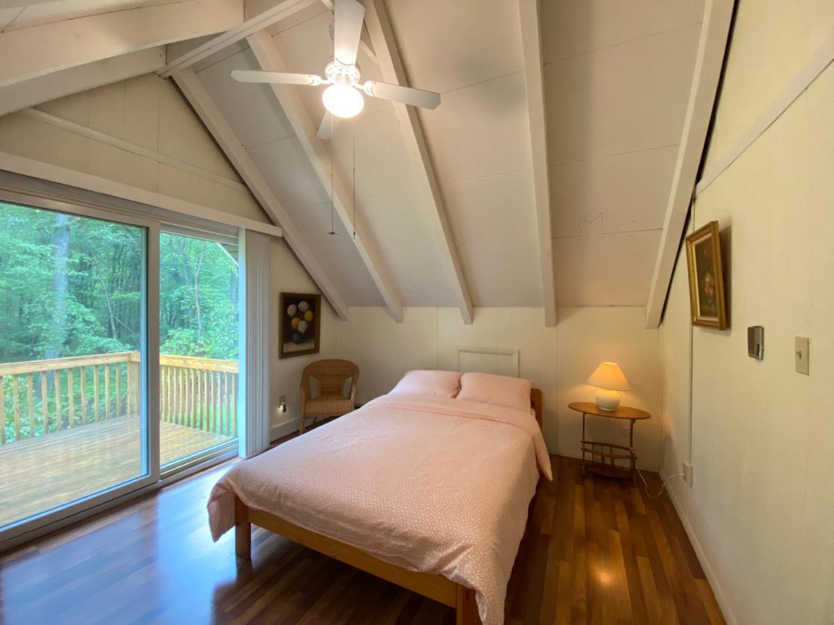 Secluded Chalet On Stream-Mins To Camelback Tannersville Extérieur photo